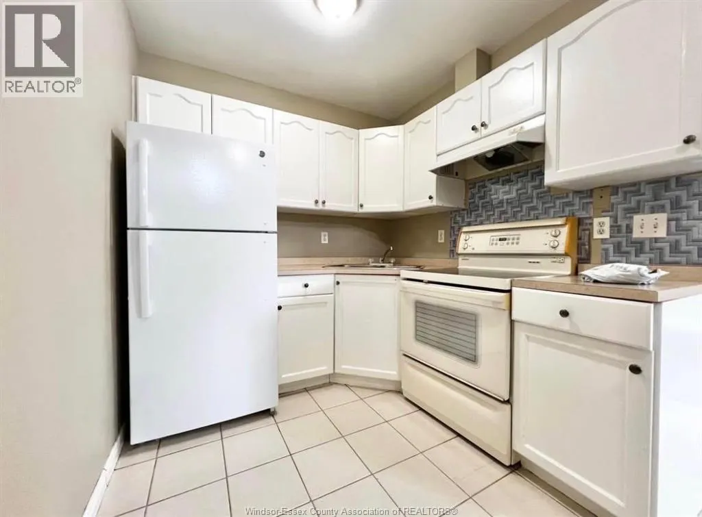 1234 HIGH STREET Unit# 4