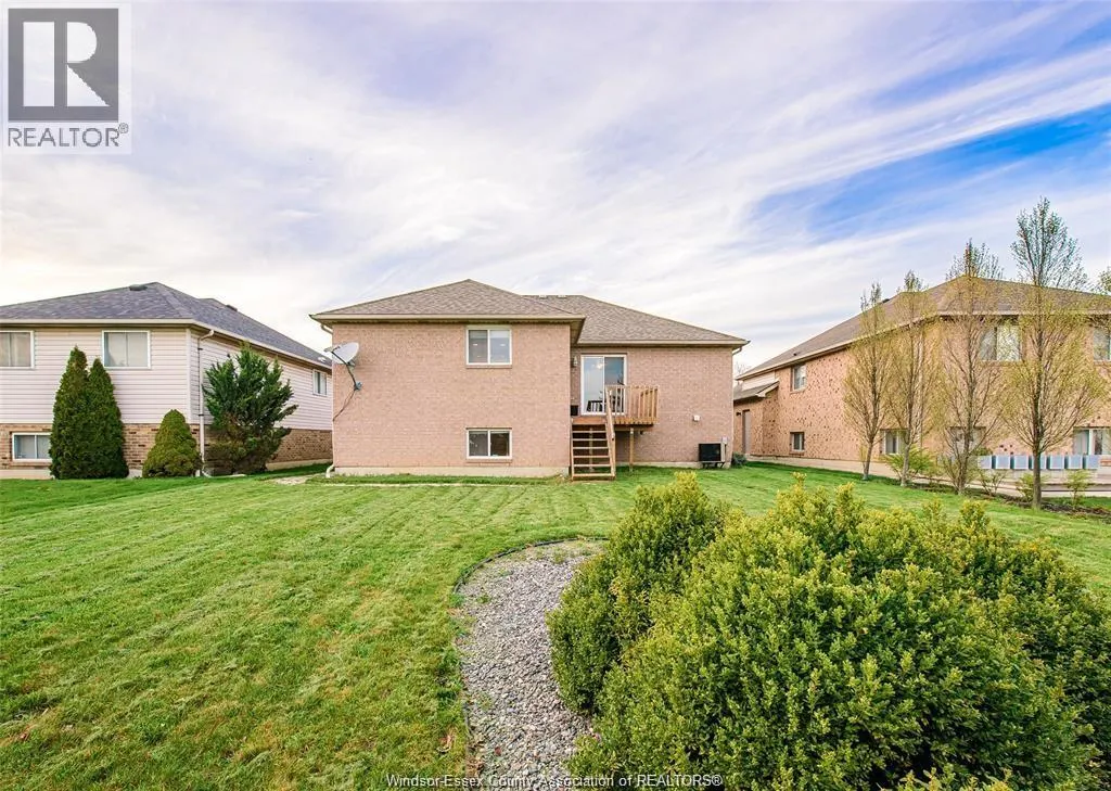 1264 IMPERIAL CRESCENT