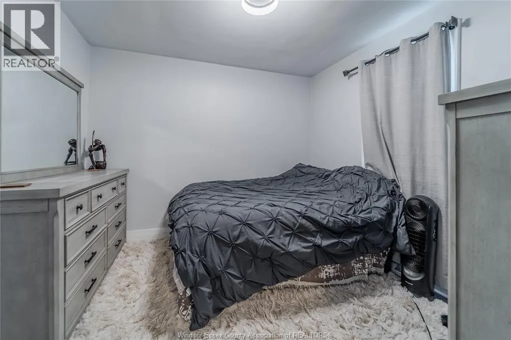 1601 South Cameron