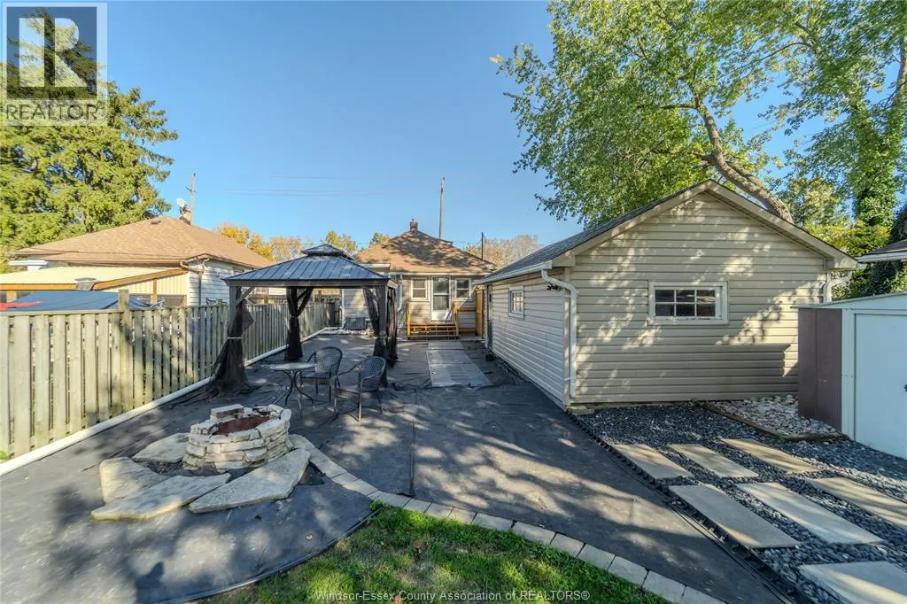 1601 South Cameron