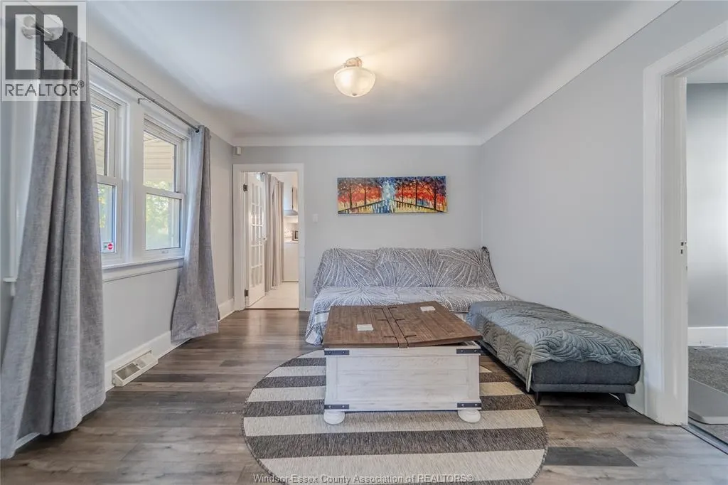 1601 South Cameron