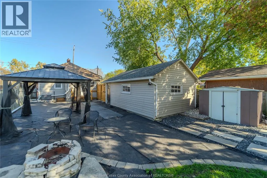 1601 South Cameron