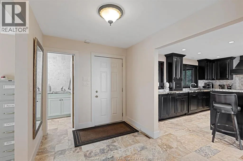 189 LAKEVIEW DRIVE