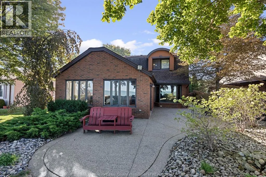 189 LAKEVIEW DRIVE