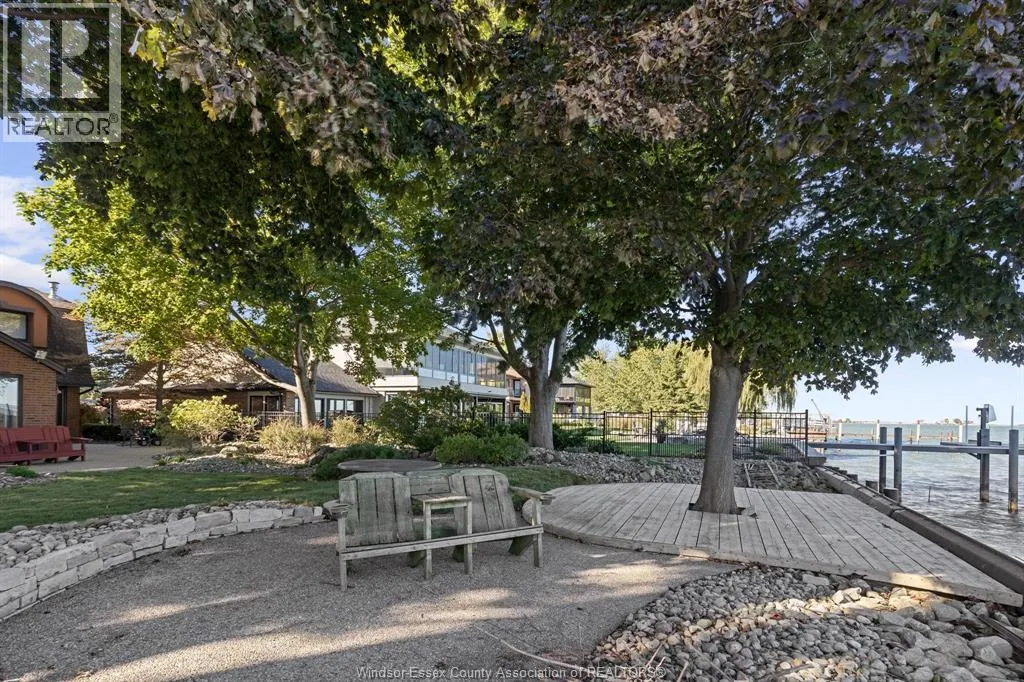 189 LAKEVIEW DRIVE