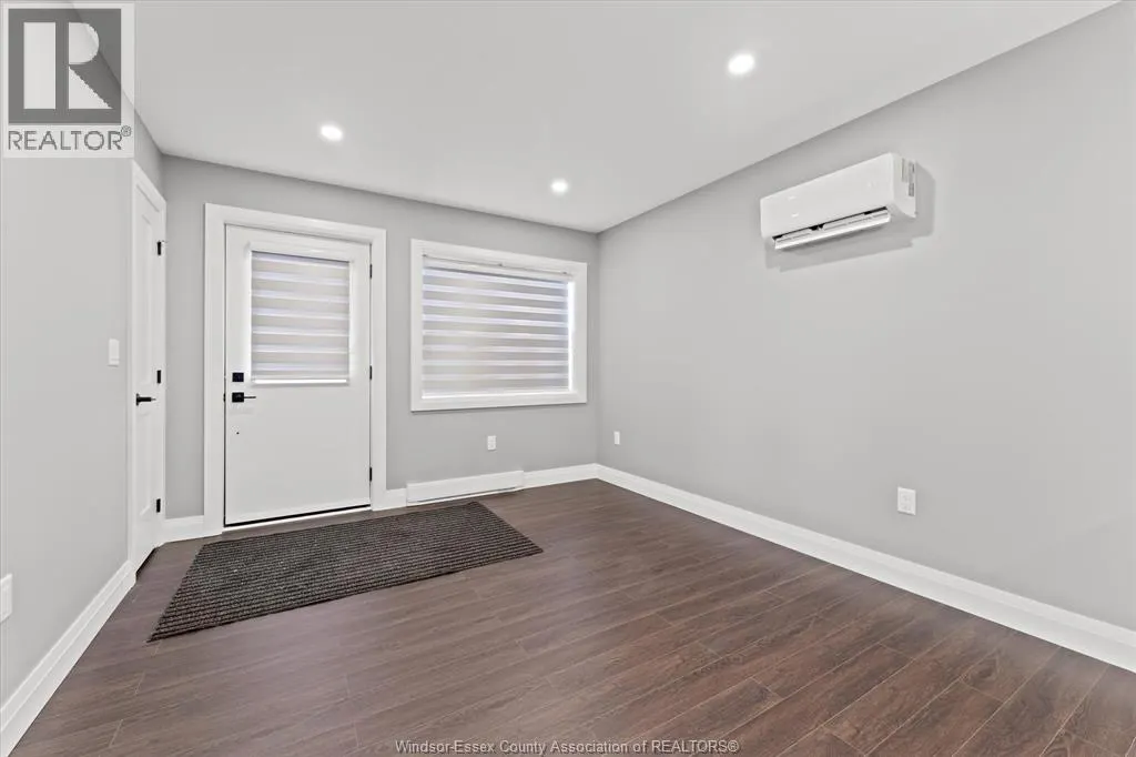 1147 HICKORY Unit# UPPER
