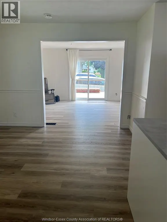 183 SIMCOE STREET