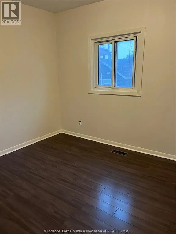183 SIMCOE STREET