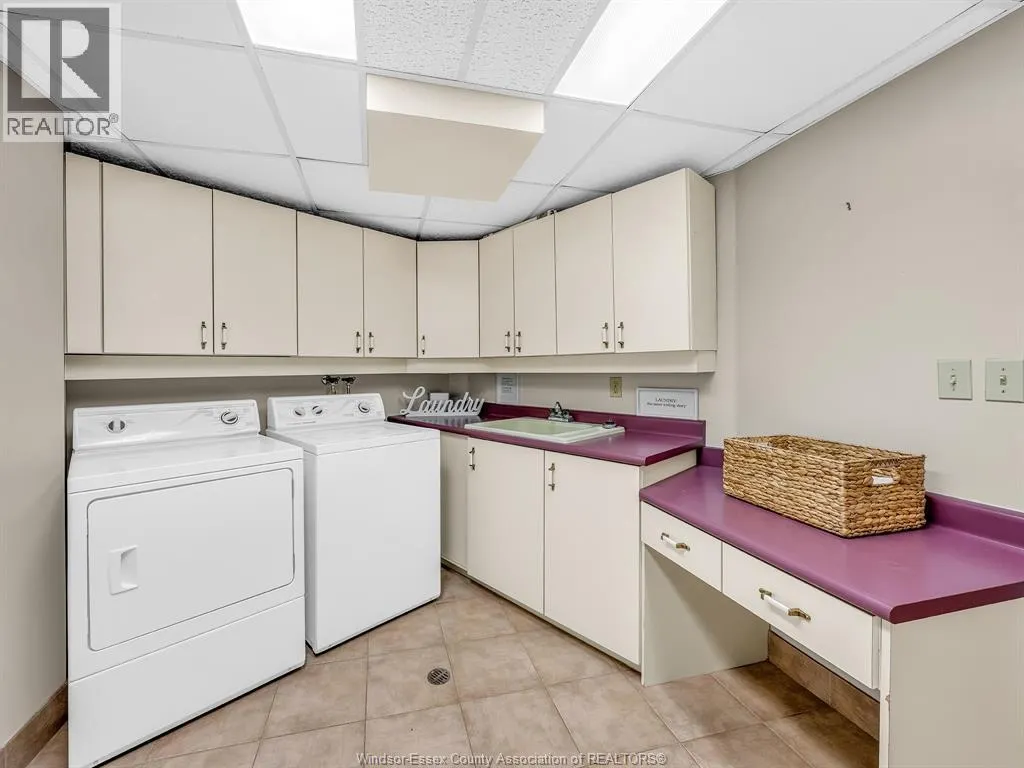 109 Robson ROAD Unit# 201