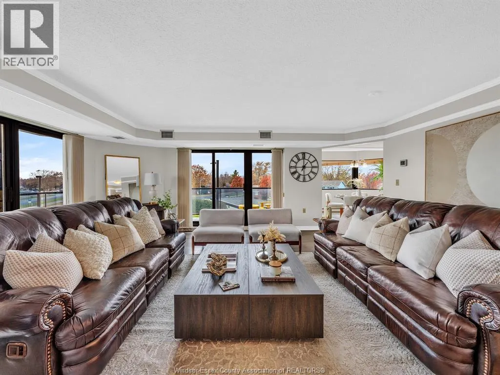 109 Robson ROAD Unit# 201
