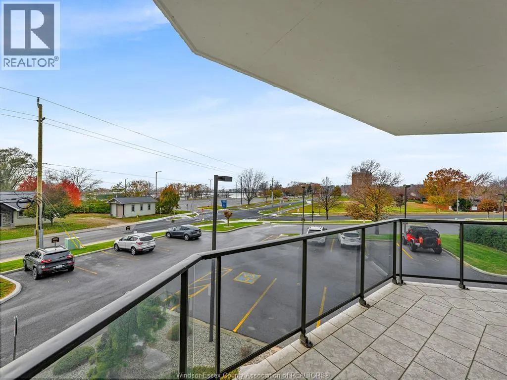 109 Robson ROAD Unit# 201