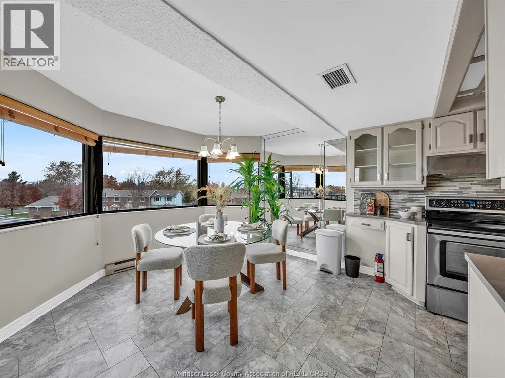 109 Robson ROAD Unit# 201