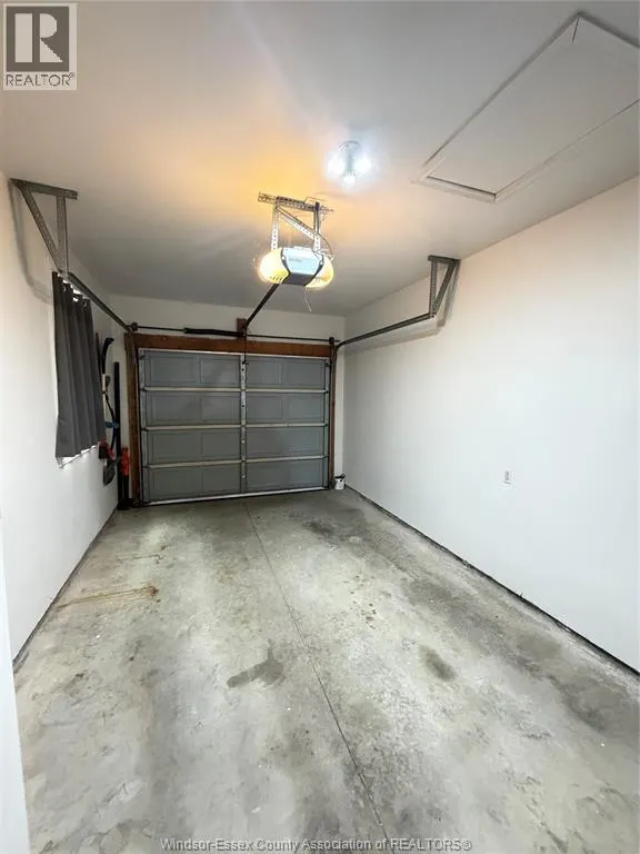 23 Malibu Dr