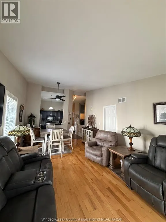 23 Malibu Dr