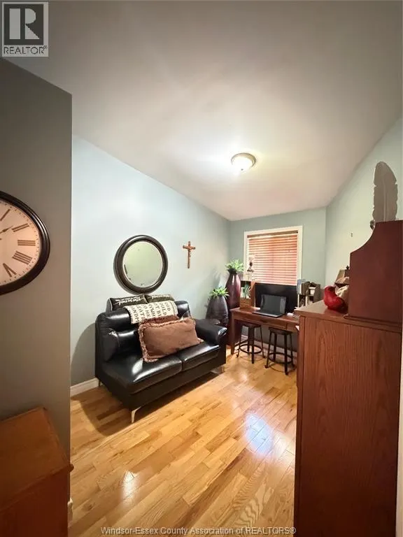 23 Malibu Dr