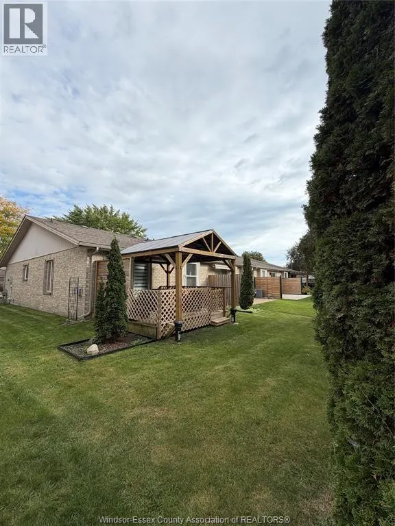 23 Malibu Dr