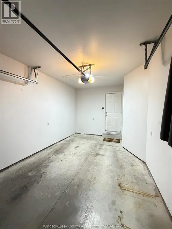 23 Malibu Dr