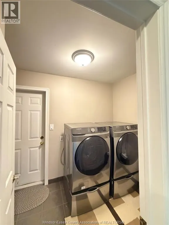 23 Malibu Dr