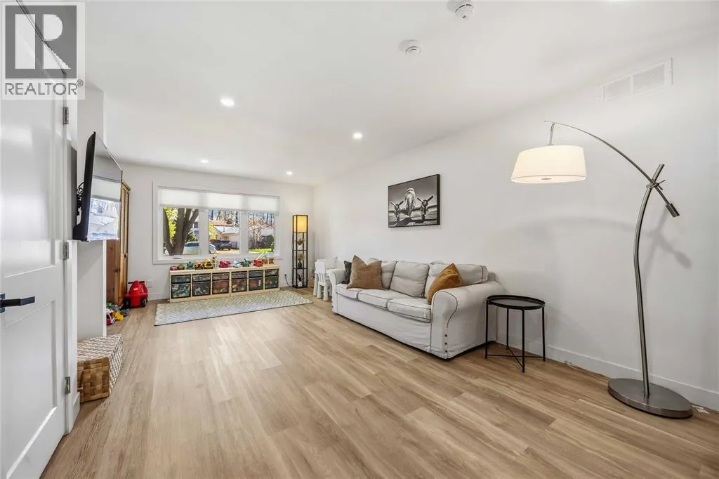 1405 MURPHY ROAD