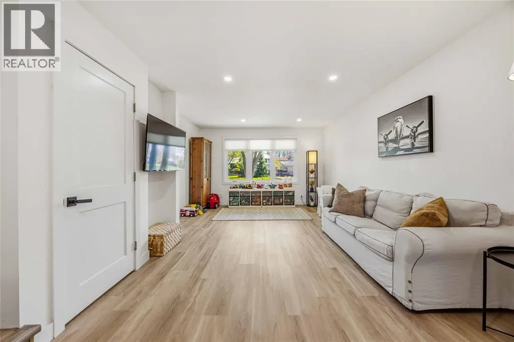 1405 MURPHY ROAD