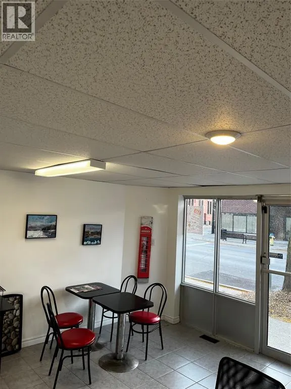 123 CHRISTINA STREET North Unit# MAIN FLOOR