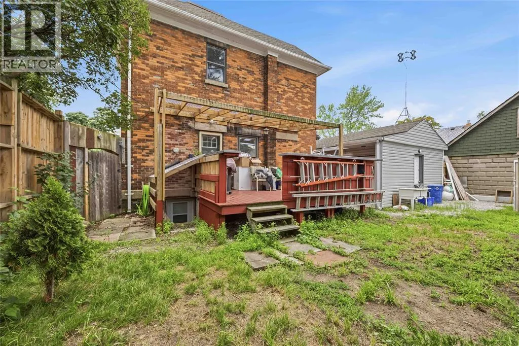 136 DURAND STREET