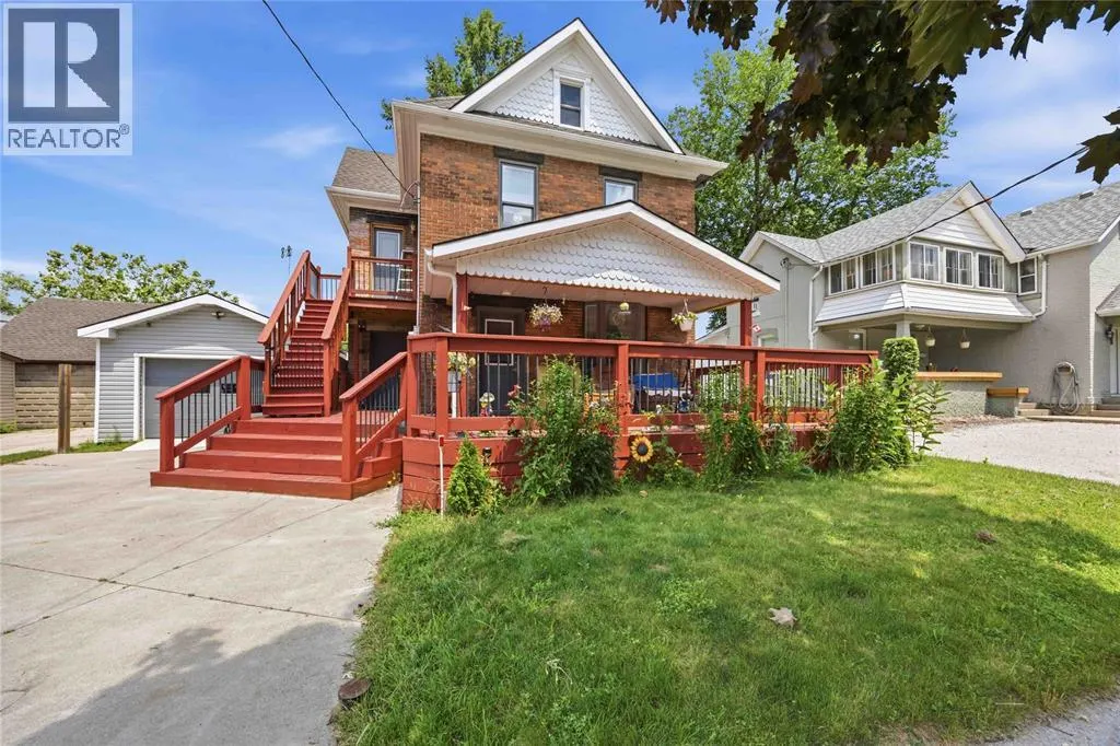 136 DURAND STREET
