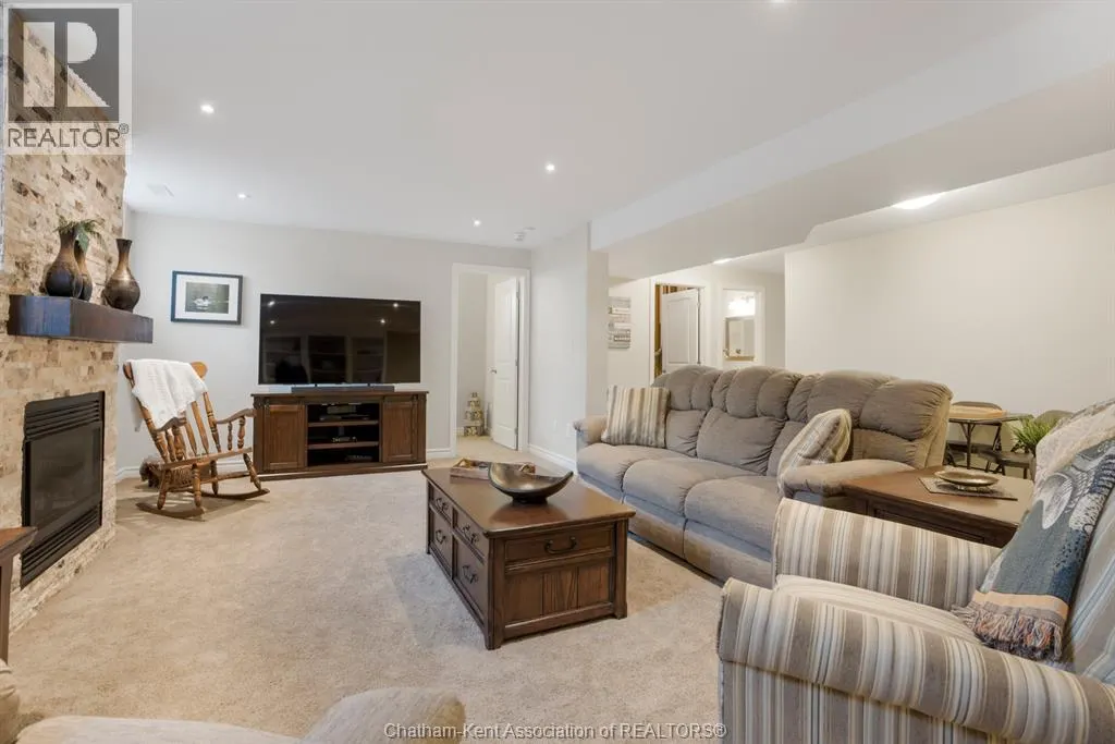 117 COTTAGE PLACE
