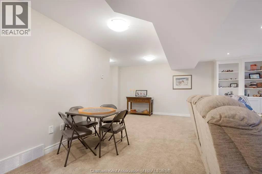 117 COTTAGE PLACE