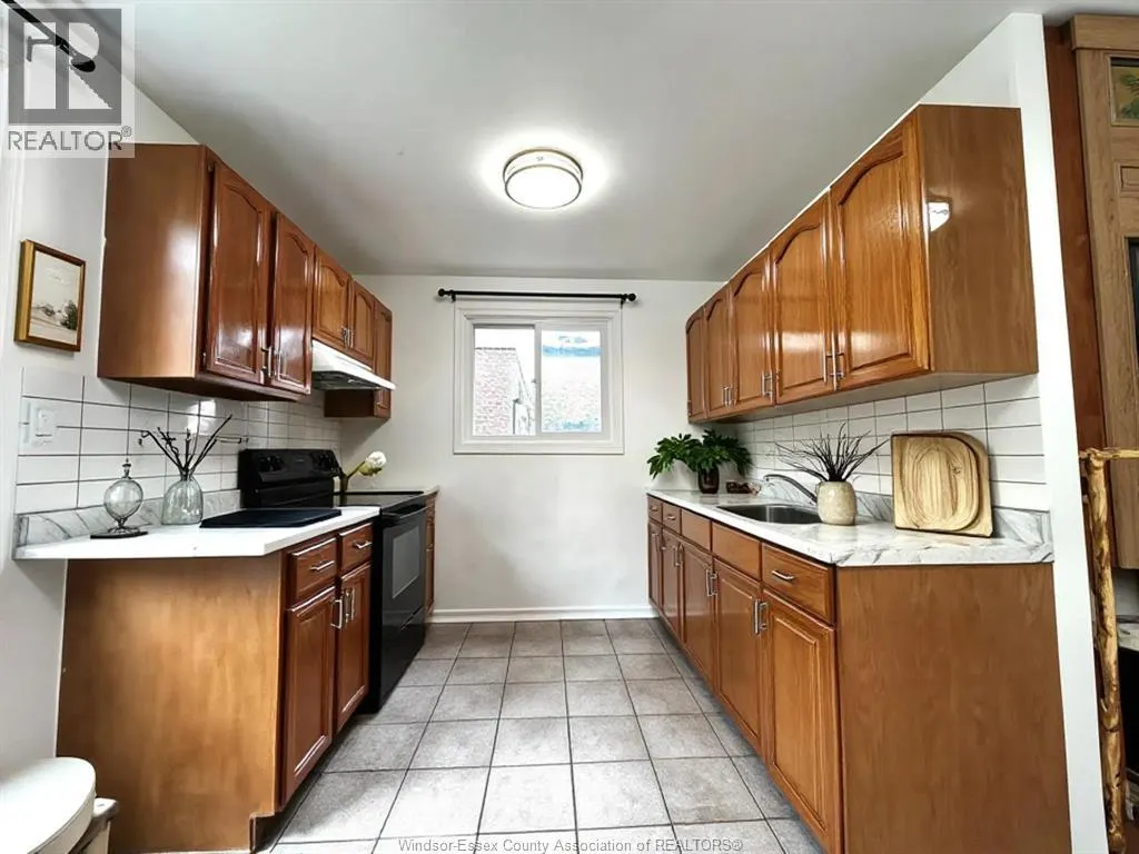 1219 AIRE PLACE