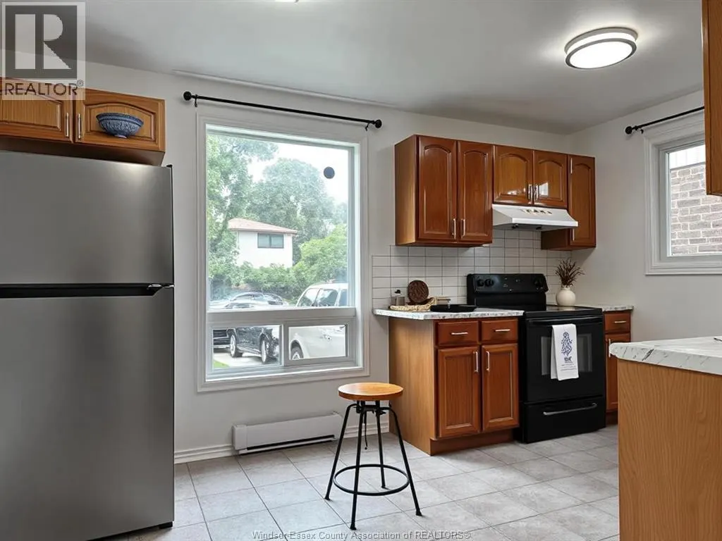 1219 AIRE PLACE