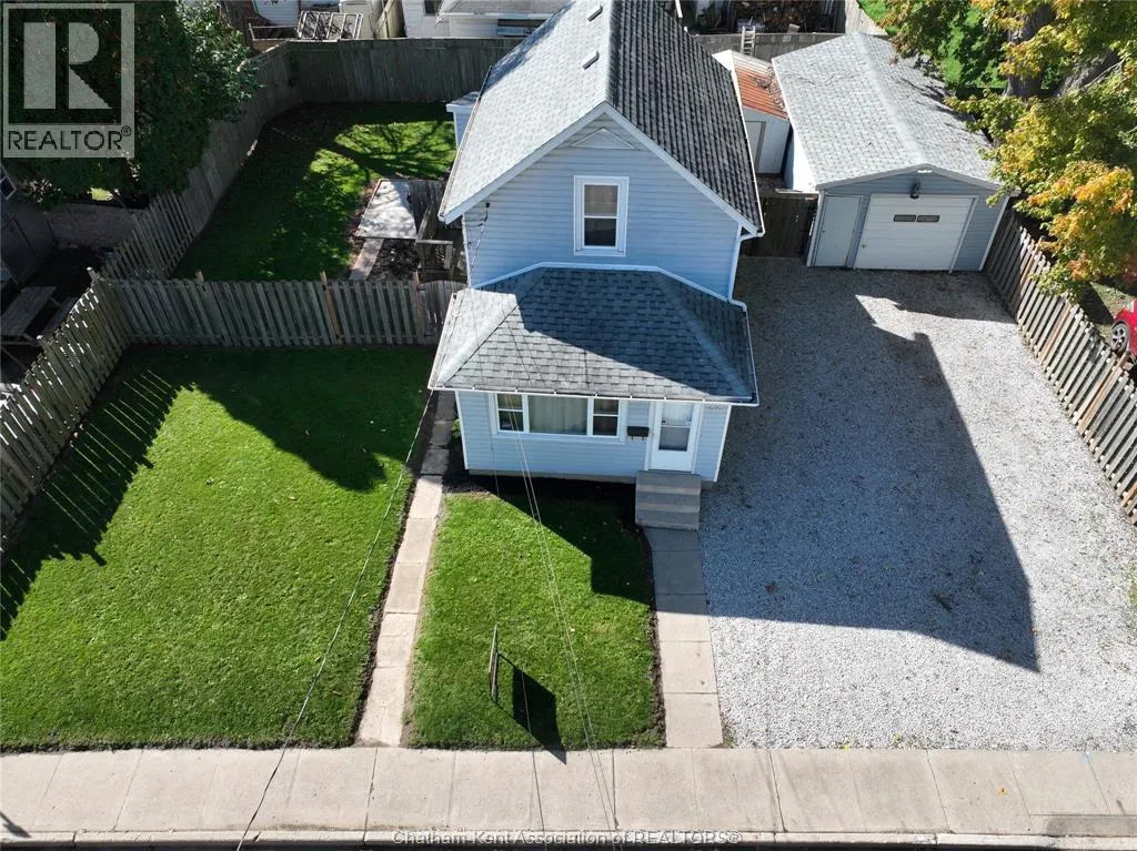 32 Foster STREET