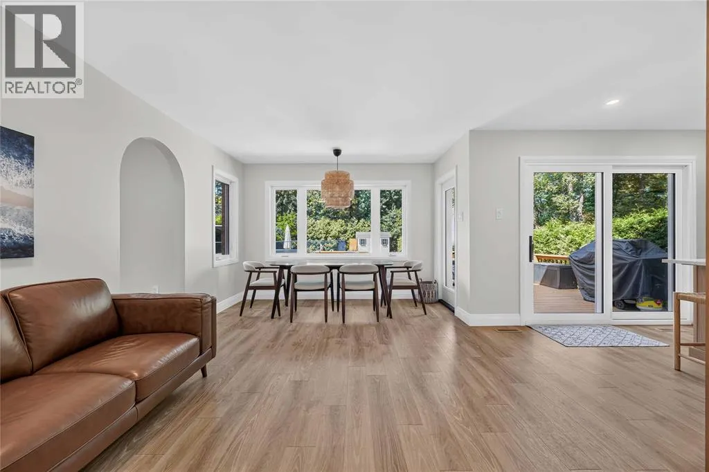2468 Hamilton ROAD