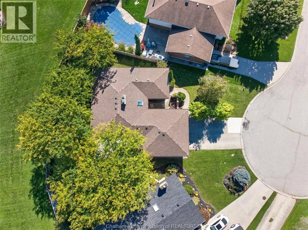 3 CRANE CRESCENT