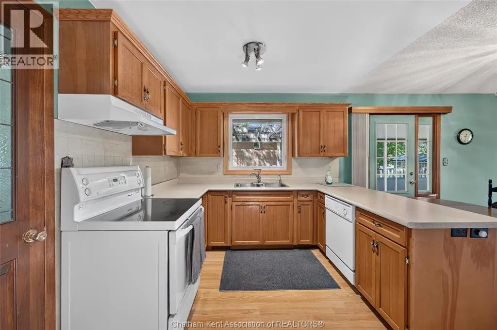 3 CRANE CRESCENT
