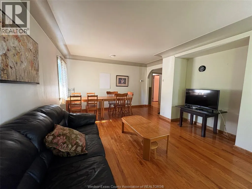 3155 RANDOLPH AVENUE West