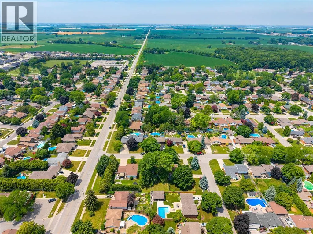 8 PARRY DRIVE