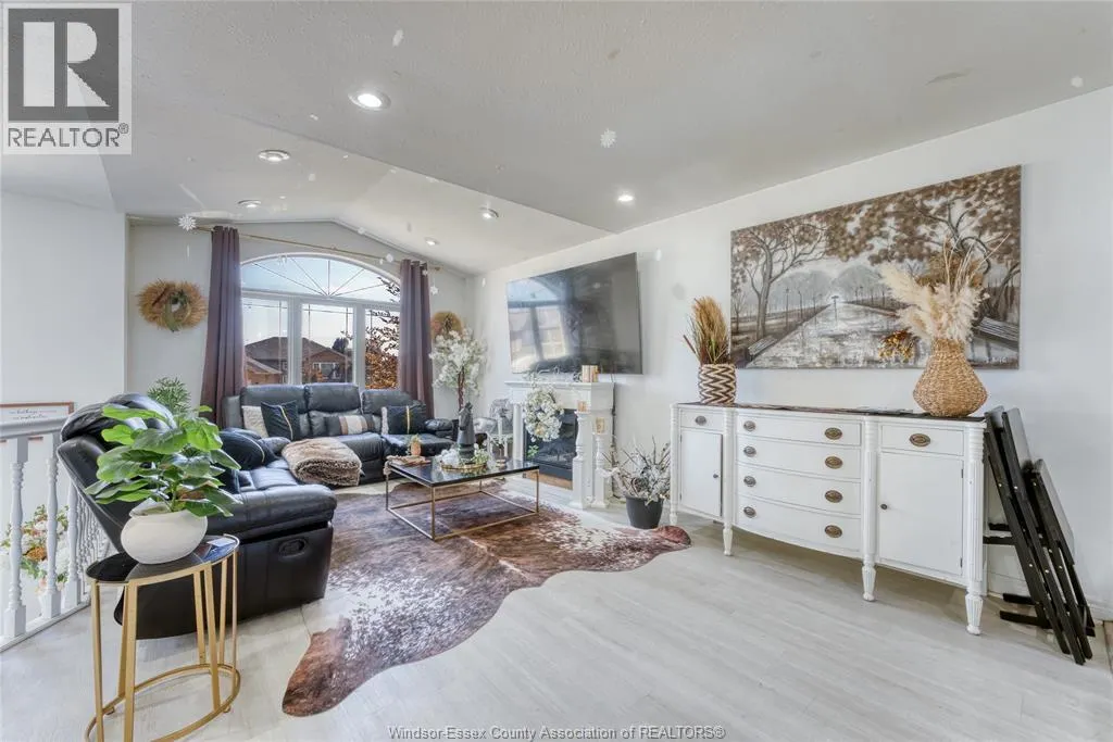 24 HOMESTEAD DRIVE