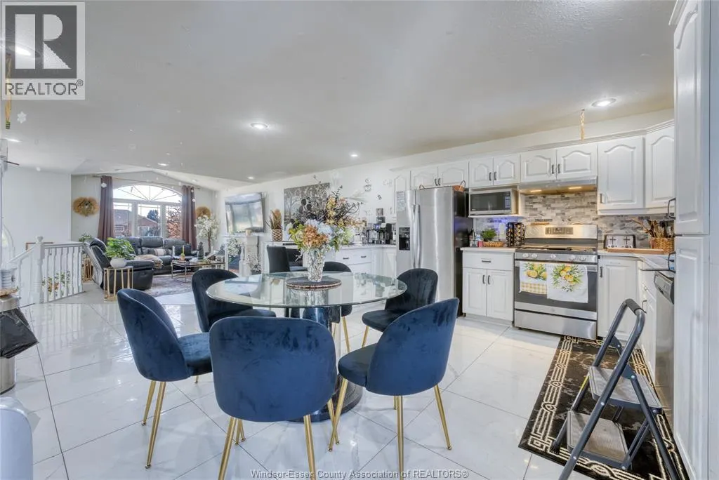 24 HOMESTEAD DRIVE