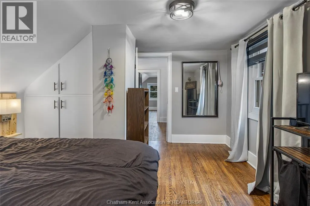 61 UNIVERSITY AVENUE