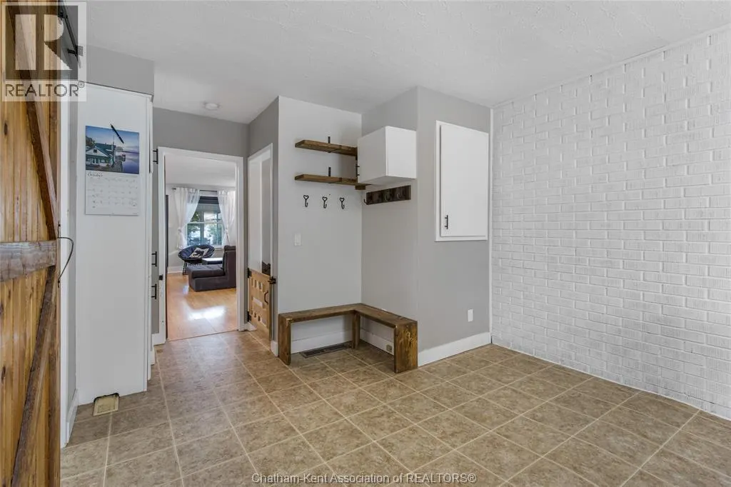 61 UNIVERSITY AVENUE