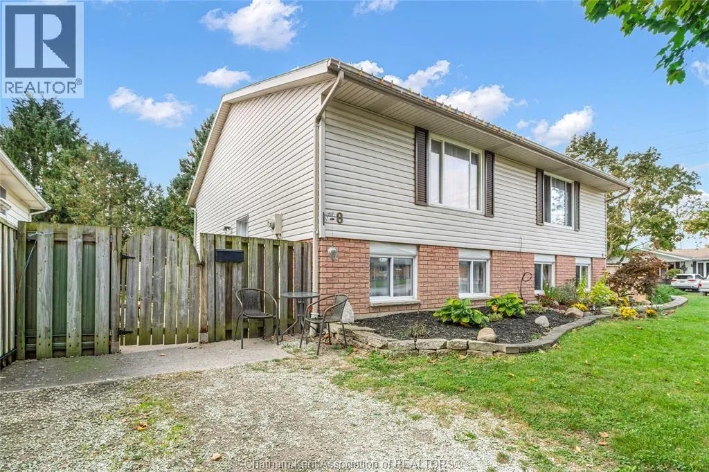 8 TIMOTHY CRESCENT
