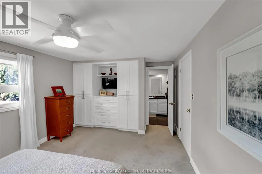 9133 Woodland CRESCENT