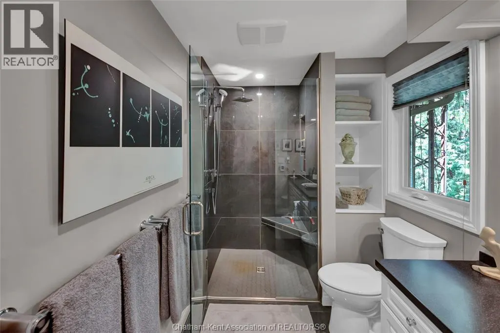 9133 Woodland CRESCENT