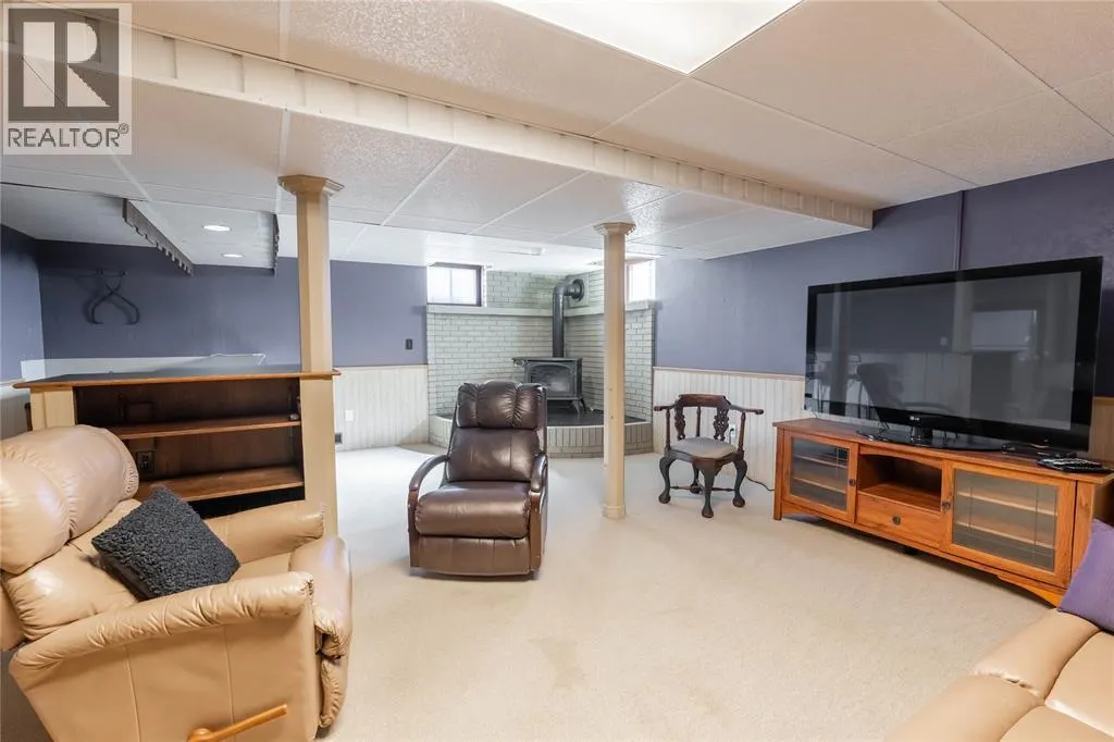 3082 MAIN STREET