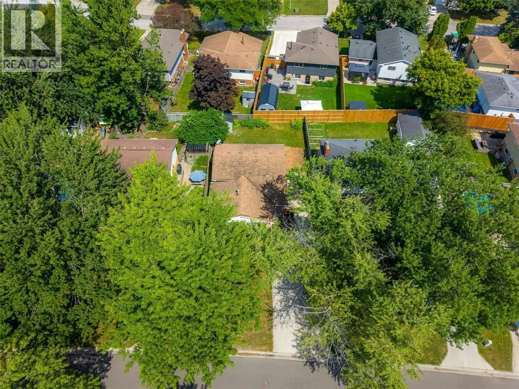 1272 GLEN DOUGLAS DRIVE