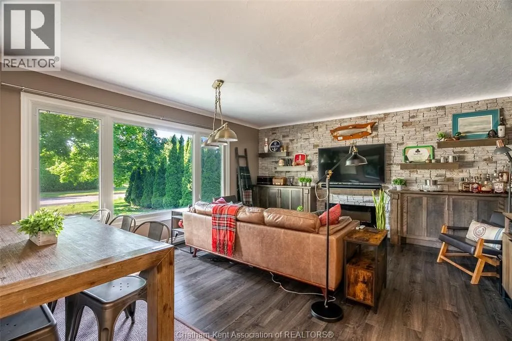 71 McFarlane AVENUE