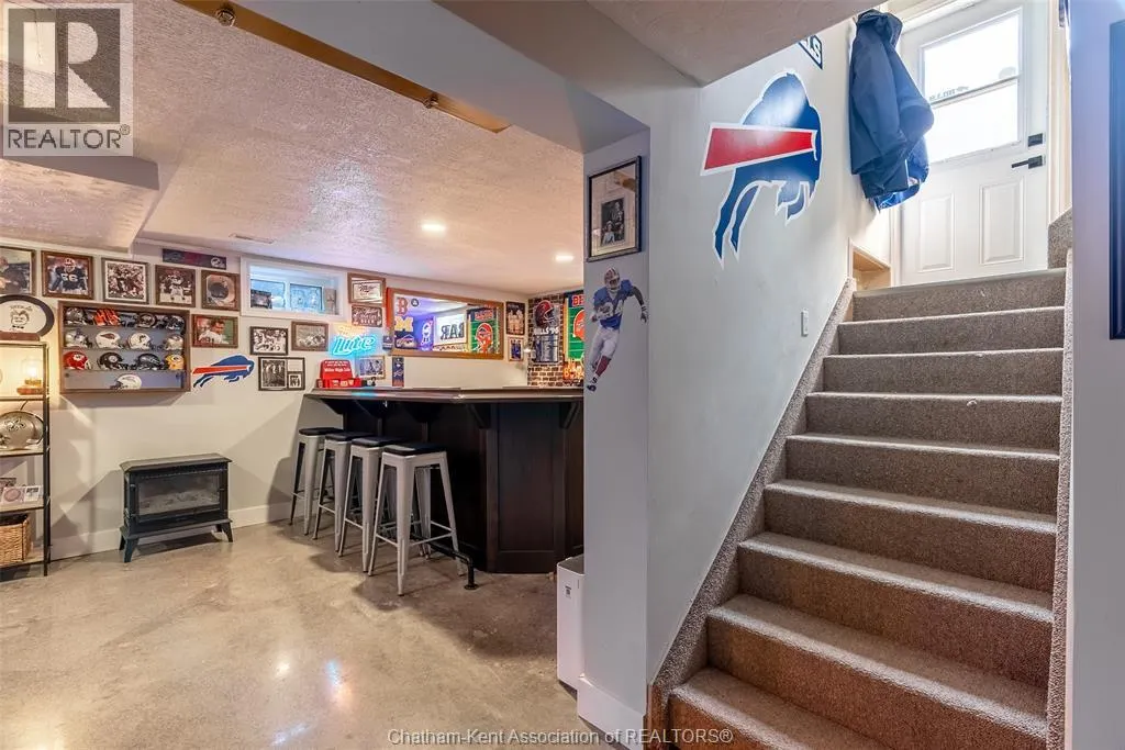 71 McFarlane AVENUE