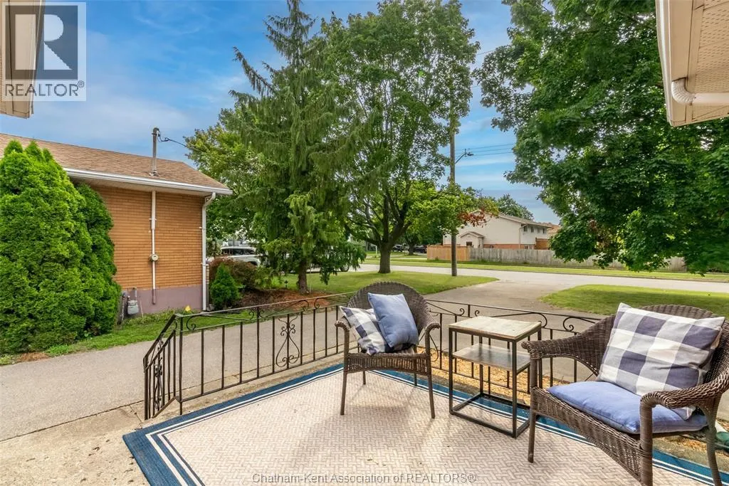 71 McFarlane AVENUE