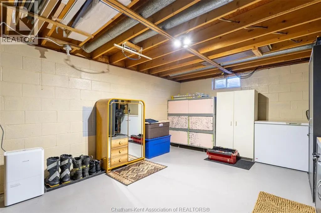 3 GOLDMERE DRIVE